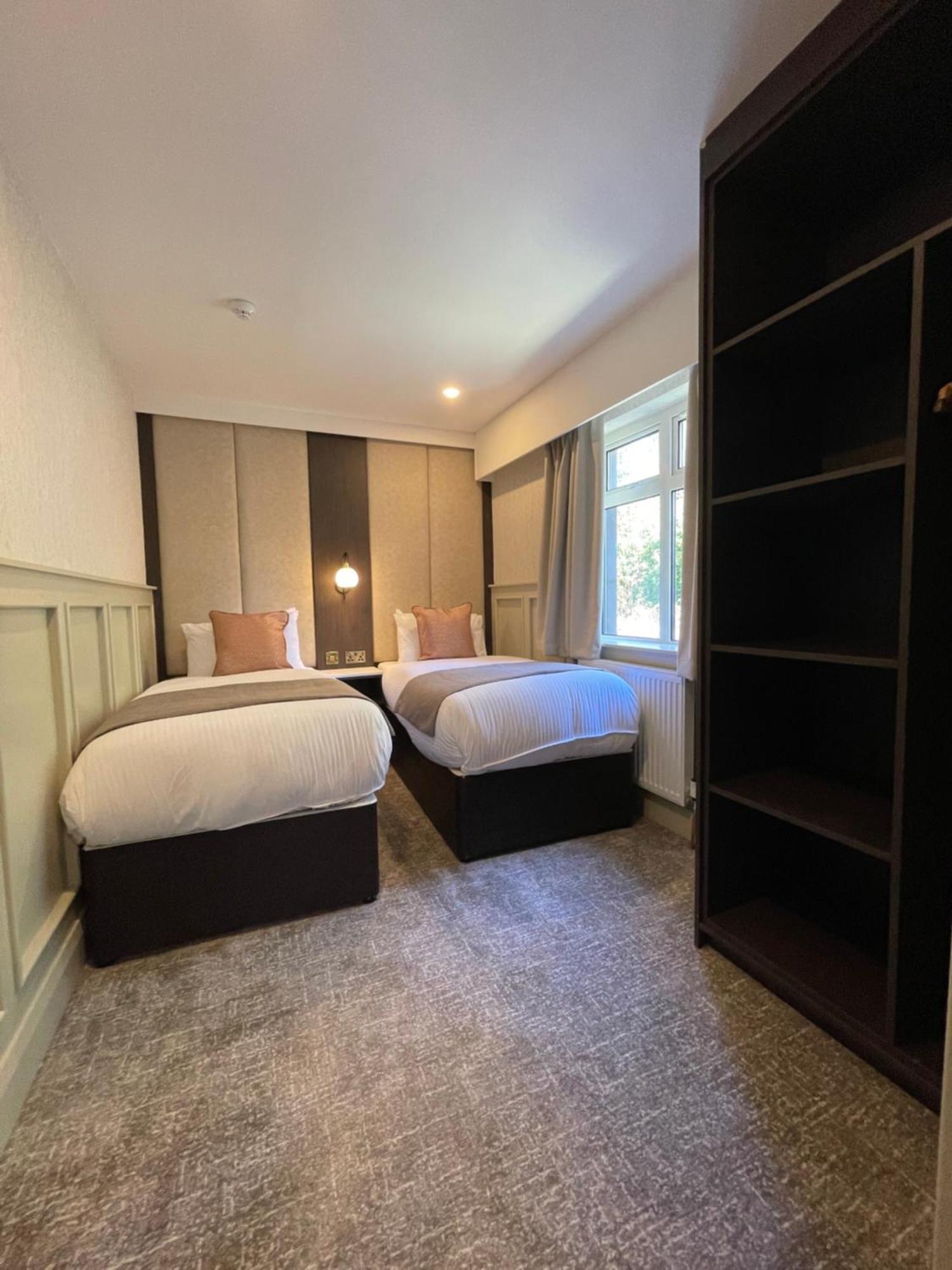 Bushtown Hotel & Spa Колрейн Екстер'єр фото