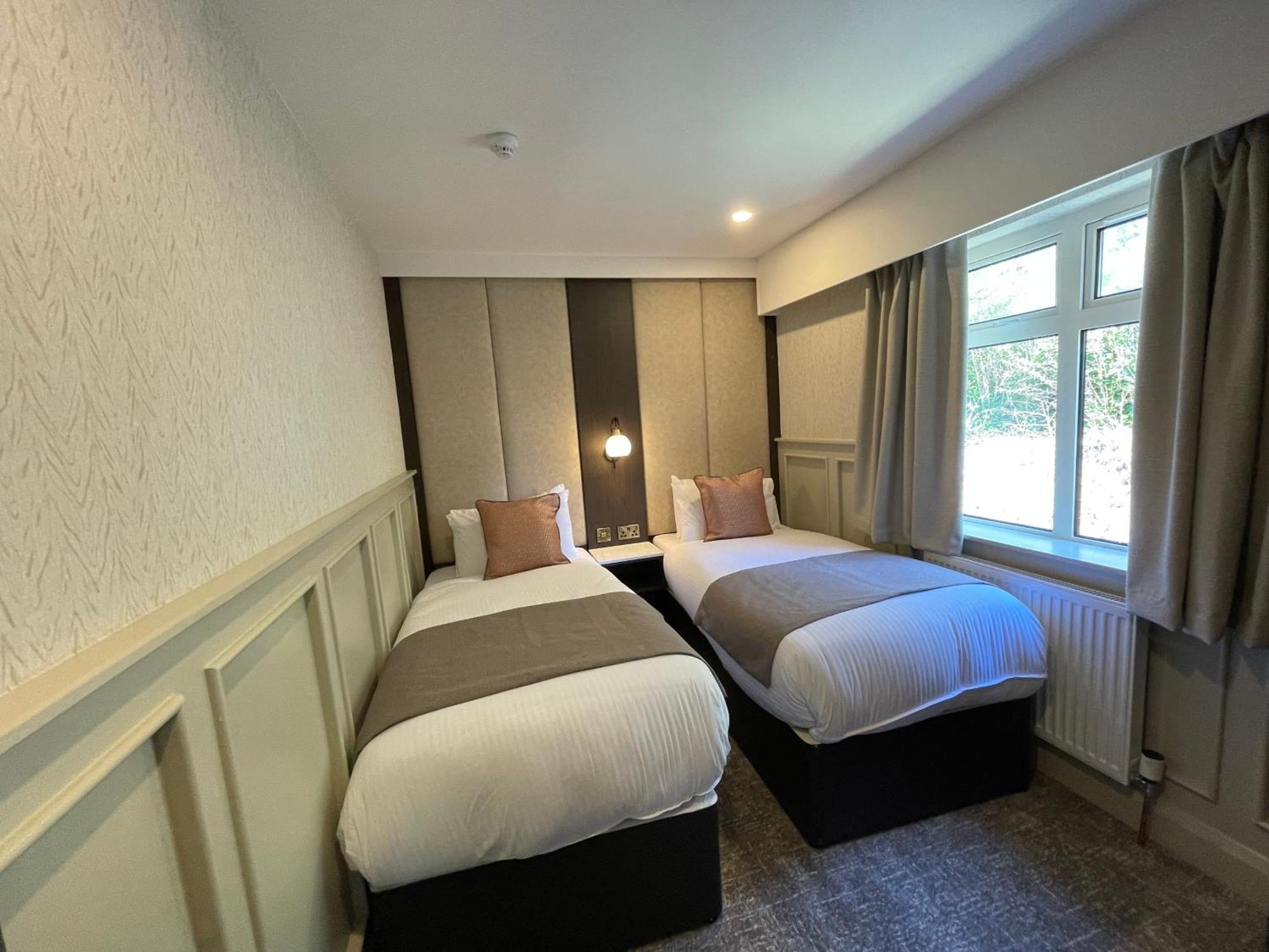 Bushtown Hotel & Spa Колрейн Екстер'єр фото